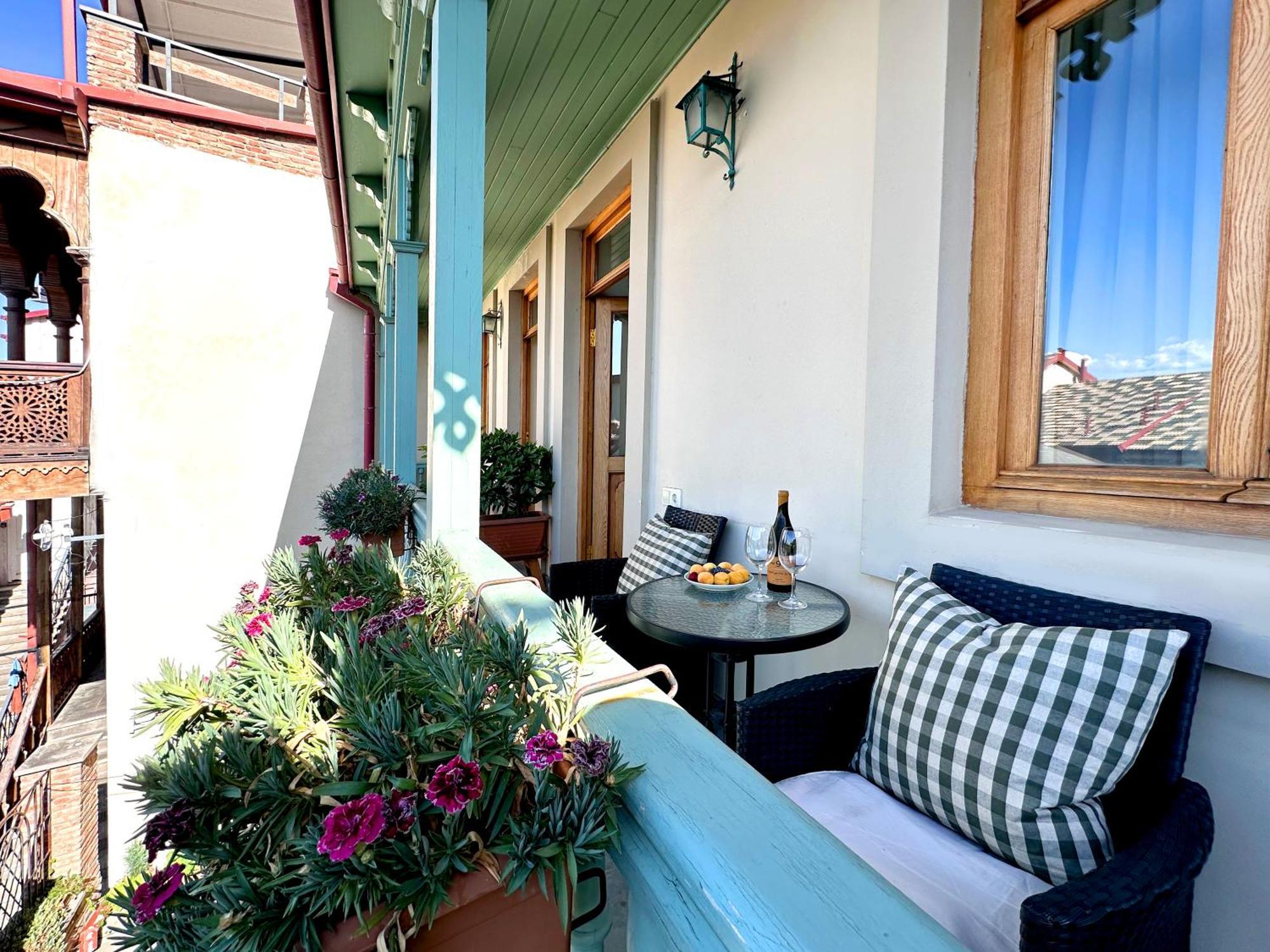 Betlemi Old Town Hotel Tbilisi Exterior photo