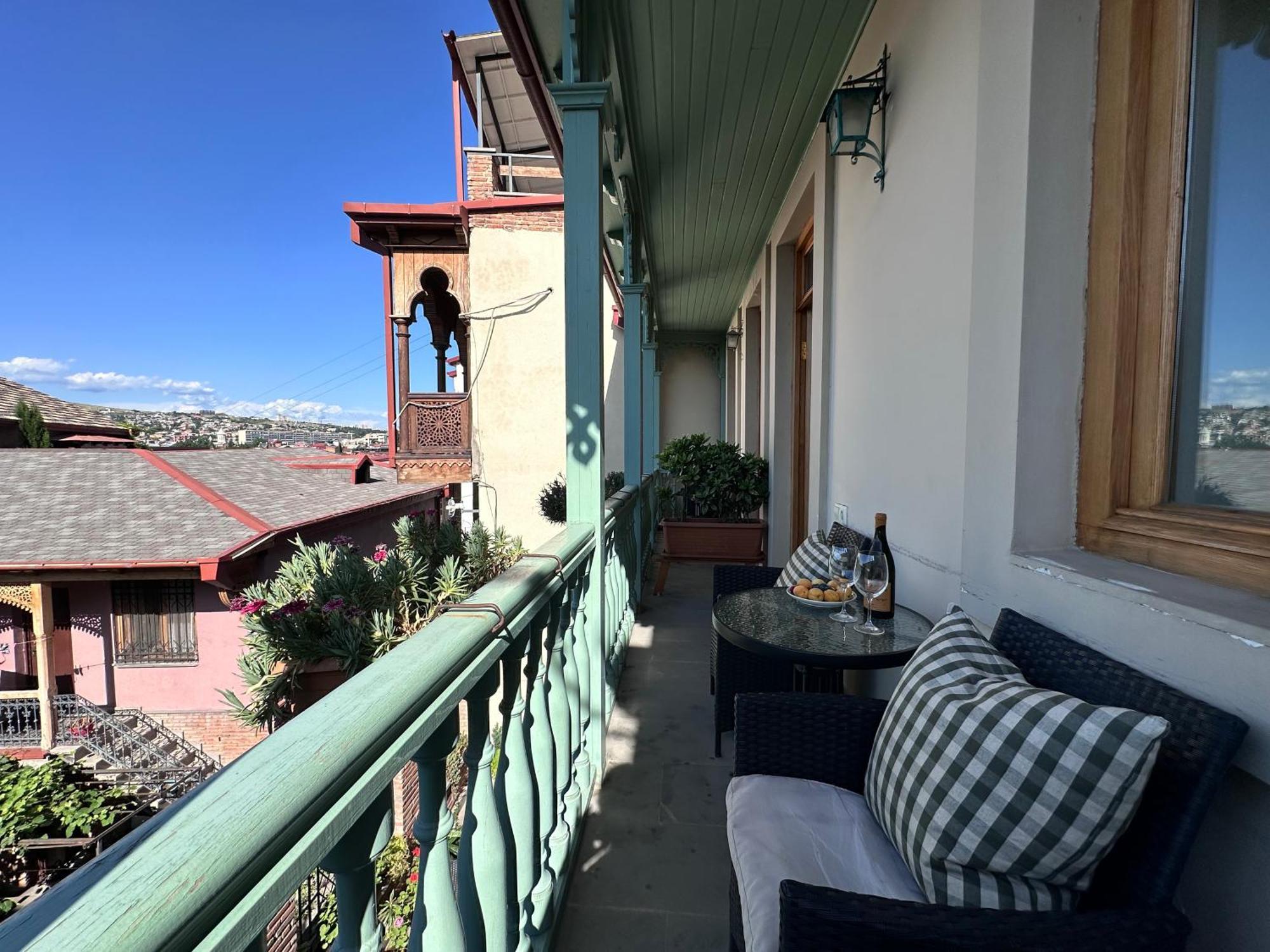 Betlemi Old Town Hotel Tbilisi Exterior photo